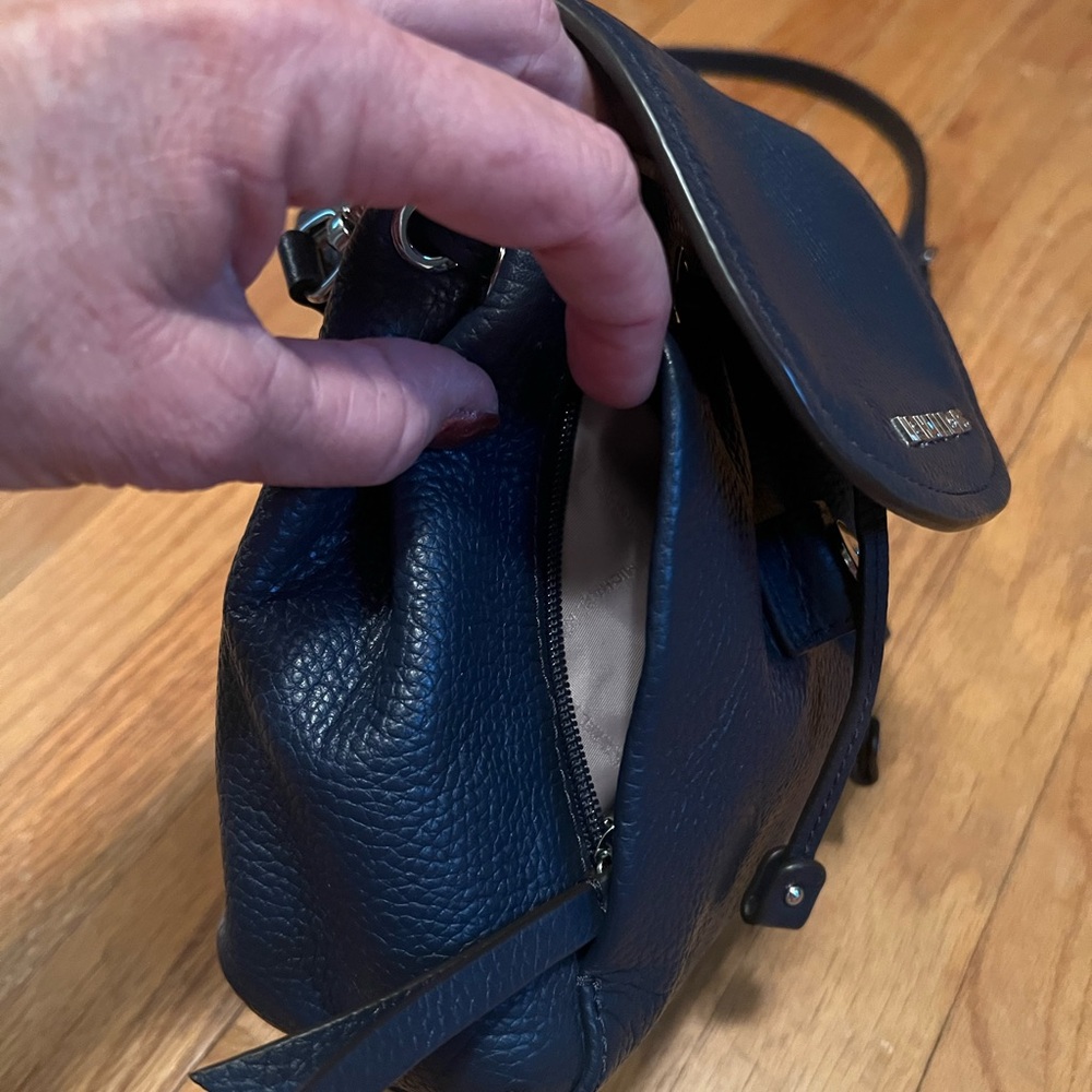 Michael Kors Dark Blue Leather Bag - Picture 10 of 10